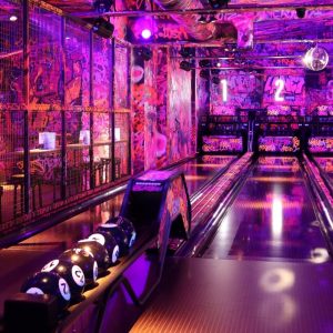 Lane 7 Xmas Booking