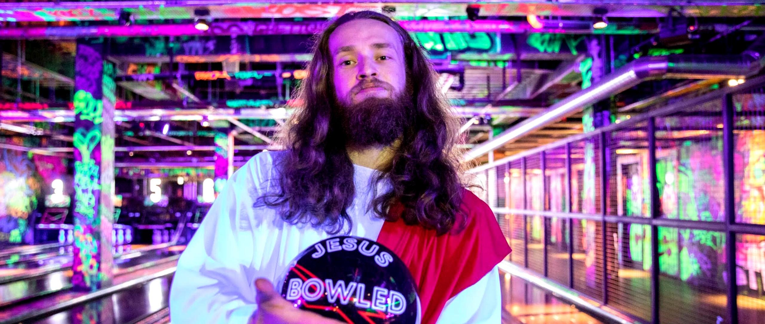 Jesus at Lane 7 for Xmas Bookings
